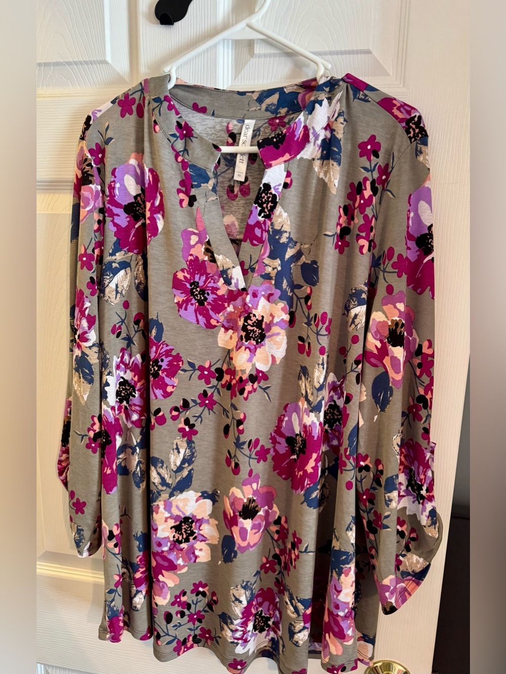 Dear Scarlett Floral V-Neck Top - Pink & Gray - Picture 5 of 5
